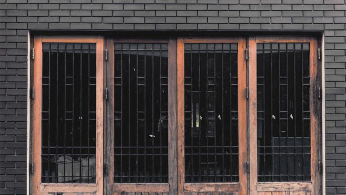 custom-commercial-doors